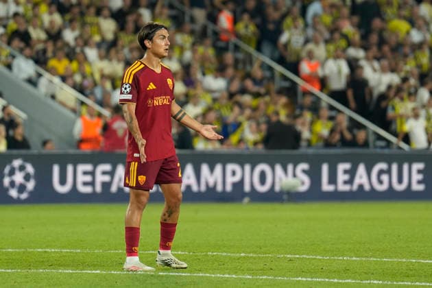 September 10, 2026, Kadikoy, Istanbul, Turkey: Paulo Dybala (C) of AS Roma reacts during the UEFA Champions League - League Phase, Matchday 1 - football match between Fenerbahce and AS Roma at Sukru Saracoglu Stadium in Istanbul, Turkey, on September 10, 2026. Kadikoy Turkey - ZUMAu194 20260910_zip_u194_017 Copyright: xTolgaxUluturkx