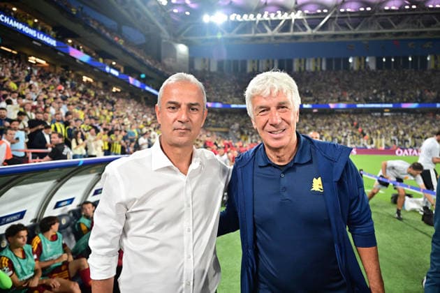 Fenerbahce v AS Roma - UEFA Champions League ISTANBUL, TURKIYE - SEPTEMBER 10: Head coach of Fenerbahce, Ismail Kartal (L) and head coach of AS Roma, Gian Piero Gasperini (R) wish each other good luck before the UEFA Champions League match between Fenerbahce and AS Roma at Chobani Stadium in Istanbul, Turkiye on September 10, 2026. Serhat Cagdas Anadolu Istanbul Turkey. Editorial use only. Please get in touch for any other usage.  Copyright: x2026xAnadoluxSerhatxCagdasx