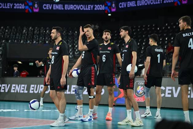 Turkiye v Germany - CEV EuroVolley 2026 Men CLUJ-NAPOCA, ROMANIA - SEPTEMBER 10: Gokcen Yuksel (6) of Turkiye warms up ahead of the CEV EuroVolley 2026 match between Turkiye and Germany at the BTarena in Cluj-Napoca, Romania, on September 10, 2026. Alex Nicodim Anadolu Cluj-Napoca Romania. Editorial use only. Please get in touch for any other usage.  Copyright: x2026xAnadoluxAlexxNicodimx