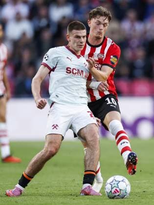 EINDHOVEN - (lr) Oleg Ocheretko of FC Shakhtar Donetsk, Paul Wanner of PSV Eindhoven during the UEFA Champions League match between PSV Eindhoven and Shakhtar Donetsk at the Philips Stadium on 10 September 2026 in Eindhoven, the Netherlands. MAURICE VAN STEEN ANP xVIxANPxSportx xxANPxIVx 567917746 originalFilename: 567917746.jpg