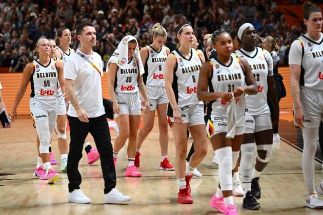 Belgium v Germany - FIBA Women s Basketball World Cup 2026 Quarter-Final BERLIN, GERMANY - SEPTEMBER 10 : players of Belgium look dejected after the FIBA Women s Basketball World Cup quarter final match between Belgium and Germany in Berlin on September 10, 2026 in Berlin, Germany, 10 09 2026 Berlin Germany  Copyright: xVincentxKalutx