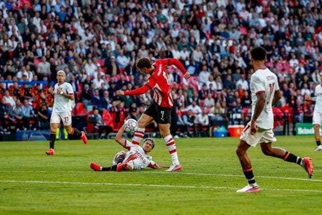 EINDHOVEN , 10-09-2026 , Philips stadium, season 2026 2027 , UEFA Champions League football , match between PSV and Shakhtar Donetsk, picture shows PSV player Ruben van Bommel PSV - Shakhtar Donetsk  x206826067x Copyright: