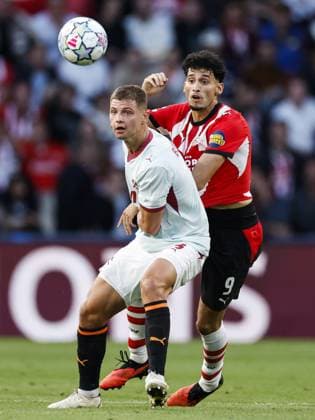 EINDHOVEN - (lr) Valeriy Bondar of FC Shakhtar Donetsk, Ricardo Pepi of PSV Eindhoven during the UEFA Champions League match between PSV Eindhoven and Shakhtar Donetsk at the Philips Stadium on 10 September 2026 in Eindhoven, the Netherlands. MAURICE VAN STEEN ANP xVIxANPxSportx xxANPxIVx 567918752 originalFilename: 567918752.jpg