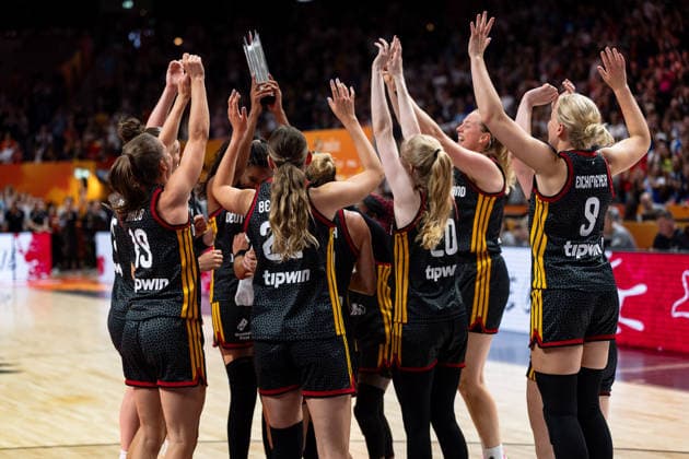 German team celebrates after victory at the end of the game, Britta Daub (Germany, 19), Emily Bessoir (Germany, 22), Frieda Buehner (Germany, 20), Emma Eichmeyer (Germany, 09), GER, Belgium vs. Germany, Basketball, FIBA Women’s World Cup 2026, Quarterfinals, September 10, 2026 GER, Belgium vs. Germany, Basketball, 2026 FIBA Women’s World Cup, Quarterfinals, September 10, 2026 Berlin Copyright: xEibner-Pressefoto MaxxVincenx EP_MVN