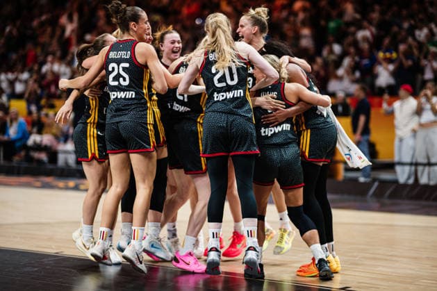 FIBA Women’s Basketball World Cup 2026: Belgium vs. Germany, September 10, 2026; Germany defeats Belgium; cheering; CHEERS; celebration; celebrating; Luisa Geiselsoder (Germany), 15; Leonie Fiebich (Germany), 13; Nyara Sabally, Germany, 8, Emma Eichmeyer, Germany, 9, Frieda Bühner, Germany, 20, Alexandra Wilke, Germany, 3, Clara Bielefeld, Germany, 25, Basketball, FIBA Women’s Basketball World Cup 2026, Final Phase, Quarterfinals: Belgium vs. Germany on September 10, 2026, at the Uber Arena, Berlin Copyright: xBEAUTIFULxSPORTS Tonhäuserx