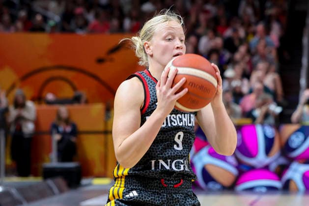 Emma Eichmeyer of Germany controls the ball during the FIBA Women s Basketball World Cup Germany 2026 quarterfinal match between Belgium and Germany at the Berlin Arena on September 10, 2026, in Berlin, Germany. Photo by Marco Steinbrenner, DeFodi Images