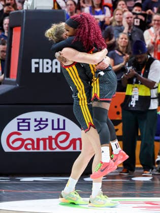 Leonie Fiebich (Germany) and Alexis Peterson (Germany) cheer during the FIBA Women s Basketball World Cup Germany 2026 quarterfinal match between Belgium and Germany at the Berlin Arena on September 10, 2026, in Berlin, Germany. Photo by Marco Steinbrenner, DeFodi Images