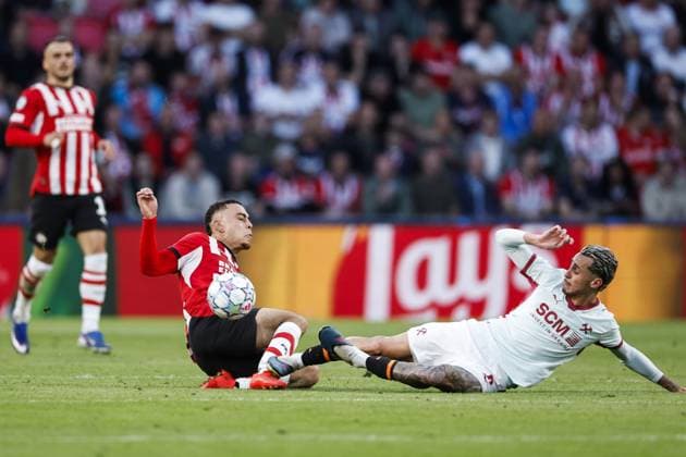 EINDHOVEN - (lr) Sergino Dest of PSV Eindhoven, Marlon Gomes of FC Shakhtar Donetsk during the UEFA Champions League match between PSV Eindhoven and Shakhtar Donetsk at the Philips Stadium on 10 September 2026 in Eindhoven, the Netherlands. MAURICE VAN STEEN ANP xVIxANPxSportx xxANPxIVx 567919655 originalFilename: 567919655.jpg