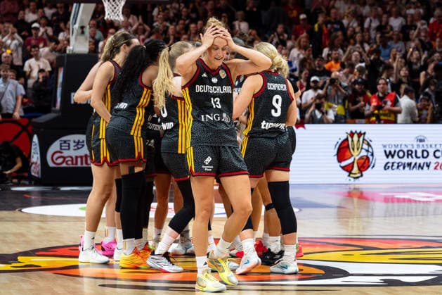 German team celebrates after victory at the end of the game, Leonie Fiebich, Germany, 13, GER, Belgium vs. Germany, basketball, FIBA Women s World Cup 2026, Quarterfinals, September 10, 2026, GER, Belgium vs. Germany, basketball, 2026 FIBA Women’s World Cup, Quarterfinals, September 10, 2026, Berlin Copyright: xEibner-Pressefoto MaxxVincenx EP_MVN