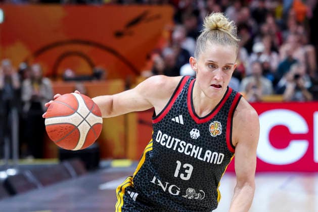 Leonie Fiebich of Germany controls the ball during the FIBA Women s Basketball World Cup Germany 2026 quarterfinal match between Belgium and Germany at the Berlin Arena on September 10, 2026, in Berlin, Germany. Photo by Marco Steinbrenner, DeFodi Images