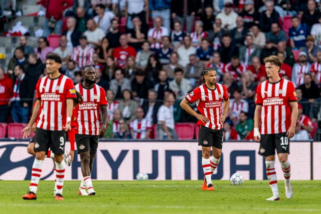 PSV Eindhoven players are disappointed after the goal scored by Shakhtar Donetsk midfielder Gleiker Mendoza during the UEFA Champions League match between PSV and Shakhtar Donetsk at Philips Stadion on September 10, 2026, in Eindhoven, the Netherlands. Photo by DeFodi Images