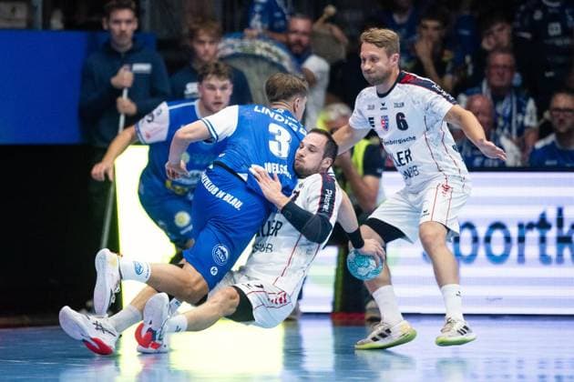 HANDBALL OPEL HBL MATCHDAY 4 THSV EISENACH SG BBM BIETIGHEIM ** FOR EDITORIAL PURPOSES ONLY ** EDITORIAL USE ONLY ** p 10 09 2026 Eisenach Handball Opel Handball 1st Bundesliga Season 2026–2027 Werner Assmann Hall Matchday 4 ThSV Eisenach vs. BBM Bietigheim in the photo by Oskar Joelsson 3 ThSV Eisenach in a duel with Dominik Claus 7 SG BBM Bietigheim Germany Thuringia Eisenach Copyright SaschaxFromm Copyright: SaschaxFromm doc87jlngh93b81k68wa1le4 ,EDITORIAL USE ONLY Copyright: SaschaxFromm