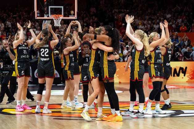 Marie Guelich, Germany, 21, Emily Bessoir, Germany, 22, Alexis Peterson, Germany, 01, Leonie Fiebich, Germany, 13, Nyara Sabally, Germany, 08, Frieda Buehner Germany, 20, Emma Eichmeyer Germany, 09, Alexandra Wilke Germany, 03 celebrating after the victory at the end of the game, GER, Belgium vs. Germany, basketball, 2026 FIBA Women’s World Cup, Quarterfinals, September 10, 2026, GER, Belgium vs. Germany, Basketball, FIBA Women’s World Cup 2026, Quarterfinals, September 10, 2026, Berlin Copyright: xEibner-Pressefoto MaxxVincenx EP_MVN