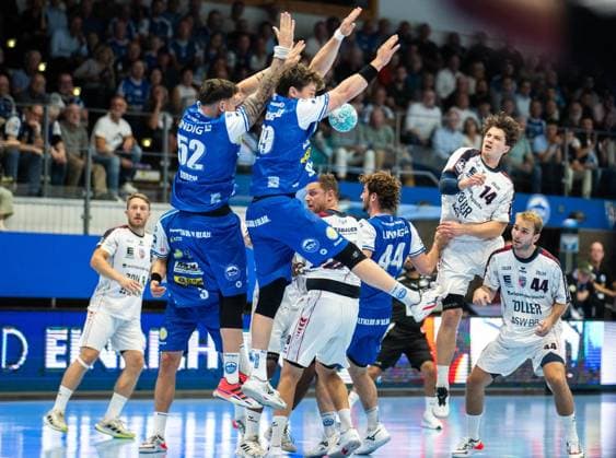 HANDBALL OPEL HBL MATCHDAY 4 THSV EISENACH SG BBM BIETIGHEIM ** FOR EDITORIAL PURPOSES ONLY ** EDITORIAL USE ONLY ** p 10 09 2026 Eisenach Handball Opel Handball 1st Bundesliga Season 2026–2027 Werner Assmann Arena Matchday 4 ThSV Eisenach vs. BBM Bietigheim. Pictured: Fynn Nicolaus (No. 14, SG BBM Bietigheim) in a duel with Tillman Leu 99 ThSV Eisenach and Justin Kurch 52 ThSV Eisenach Germany Thuringia Eisenach Copyright SaschaxFromm Copyright: SaschaxFromm doc87jlt0fr9bs70yulk21 ,EDITORIAL USE ONLY Copyright: SaschaxFromm