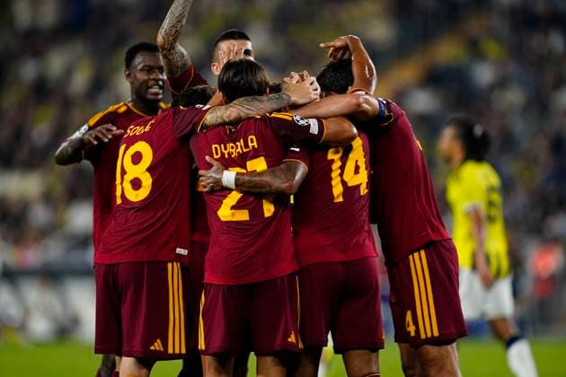 10.09 2026 - SOCCER - 2026 27 UEFA CHAMPIONS LEAGUE League Phase Fenerbahce SK v AS Roma Bryan Cristante of AS Roma celebrates his team s first goal ISTANBUL Fenerbahce Sükrü Saracoglu Spor Kompleksi Istanbul TURKEY Copyright: xYagizxGurtugx xPsxImagesxYagizxGurtugx xPsxImagesx