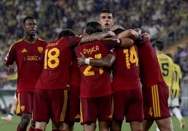 Fenerbahce v AS Roma - UEFA Champions League ISTANBUL, TURKIYE - SEPTEMBER 10: Roma’s Bryan Cristante (4) celebrates after scoring a goal during the UEFA Champions League match between Fenerbahce and Roma at Chobani Stadium in Istanbul, Turkiye, on September 10, 2026. Islam Yakut Anadolu Istanbul Turkey. Editorial use only. Please get in touch for any other usage.  Copyright: x2026xAnadoluxIslamxYakutx