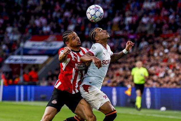 EINDHOVEN - Armando Obispo of PSV Eindhoven battles for possession with Kaua Elias of Shakhtar Donetsk during the UEFA Champions League match between PSV Eindhoven and Shakhtar Donetsk at the Philips Stadium on 10 September 2026 in Eindhoven, the Netherlands. MARCEL TER BALS ANP UEFA Champions League 2026 27 xVIxANPxSportx xMarcelxterxBalsxIVx 567924931 originalFilename: 567924931.jpg