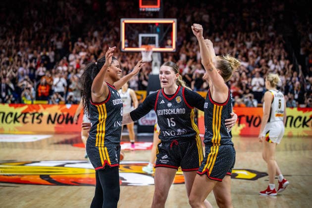 Basketball Berlin, September 10, 2026 FIBA Women’s Basketball World Cup Germany 2026 Quarterfinals Belgium (BEL) vs. Germany (GER) Germany wins and advances to the semifinals. Nyara Sabally of Germany celebrates; No. 08 Luisa Geiselsöder of Germany, No. 15 Geiselsöder Leonie Fiebich, Germany, No. 13