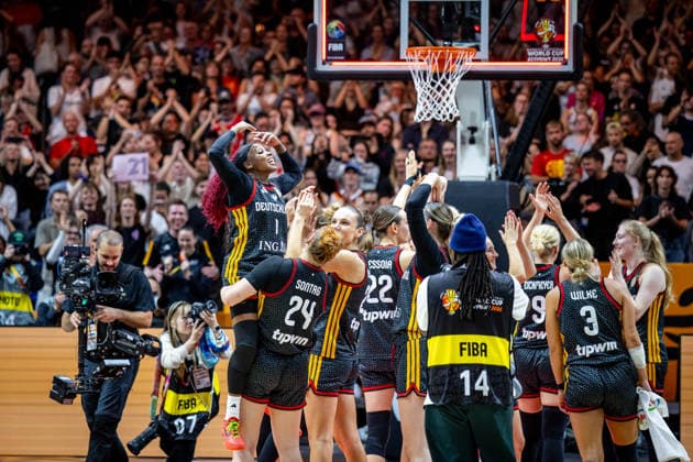 Basketball Berlin, September 10, 2026 FIBA Women’s Basketball World Cup Germany 2026 Quarterfinals Belgium (BEL) vs. Germany (GER) Germany wins and advances to the semifinals. Alexis Peterson Smalls of Germany (No. 01) celebrates. Lina Sontag of Germany, No. 24, and others
