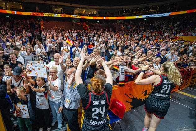 Basketball Berlin, September 10, 2026 FIBA Women’s Basketball World Cup Germany 2026 Quarterfinals: Belgium (BEL) vs. Germany (GER). Germany wins and advances to the semifinals. Celebrations with fans: Lina Sontag (Germany, No. 24) and Marie Gülich (Germany, No. 21 Gülich