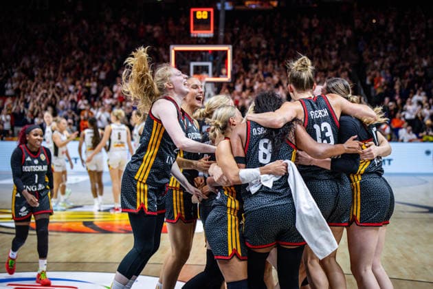 Basketball Berlin, September 10, 2026 FIBA Women’s Basketball World Cup Germany 2026 Quarterfinals Belgium (BEL) vs. Germany (GER) Germany wins and advances to the semifinals. Celebrations: Frida Bühner (Germany), No. 20 Leonie Fiebich (Germany), No. 13 Nyara Sabally, Germany, No. 08 Alexandra Wilke, Germany, No. 03, and others