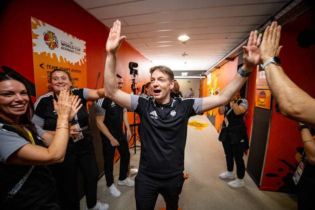 Basketball Berlin, September 10, 2026 FIBA Women’s Basketball World Cup Germany 2026 Quarterfinals: Belgium (BEL) vs. Germany (GER). Germany wins and advances to the semifinals. Olaf Lange, Germany’s head coach, celebrates.
