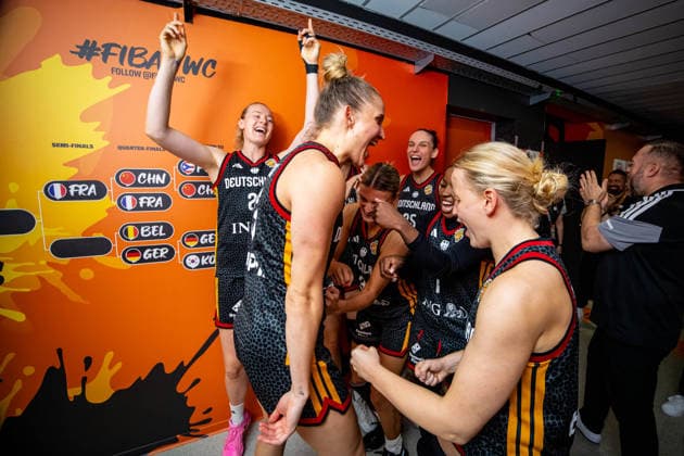 Basketball Berlin, September 10, 2026 – FIBA Women’s Basketball World Cup Germany 2026 – Quarterfinals: Belgium (BEL) vs. Germany (GER). Germany wins and advances to the semifinals. Leonie Fiebich of Germany celebrates, No. 13 Emma Eichmeyer, Germany; No. 09 Marie Gülich, Germany; No. 21 Gulich Alexandra Wilke, Germany; No. 03