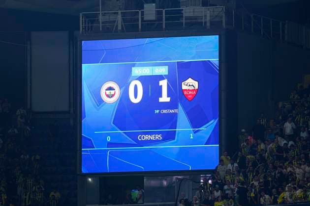 10.09 2026 - SOCCER - 2026 27 UEFA CHAMPIONS LEAGUE League Phase Fenerbahce SK v AS Roma The scoreboard shows Fenerbahce trailing AS Roma 0-1 at half-time. ISTANBUL Fenerbahce Sükrü Saracoglu Spor Kompleksi Istanbul TURKEY Copyright: xYagizxGurtugx xPsxImagesxYagizxGurtugx xPsxImagesx