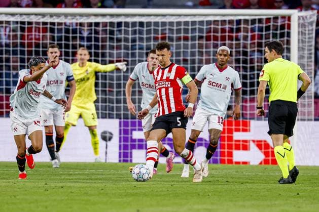 EINDHOVEN - Ivan Perisic of PSV Eindhoven passes the ball during the UEFA Champions League match between PSV Eindhoven and Shakhtar Donetsk at the Philips Stadium on September 10, 2026, in Eindhoven, the Netherlands. MARCEL TER BALS ANP UEFA Champions League 2026 27 xVIxANPxSportx xMarcelxterxBalsxIVx 567925653 originalFilename: 567925653.jpg
