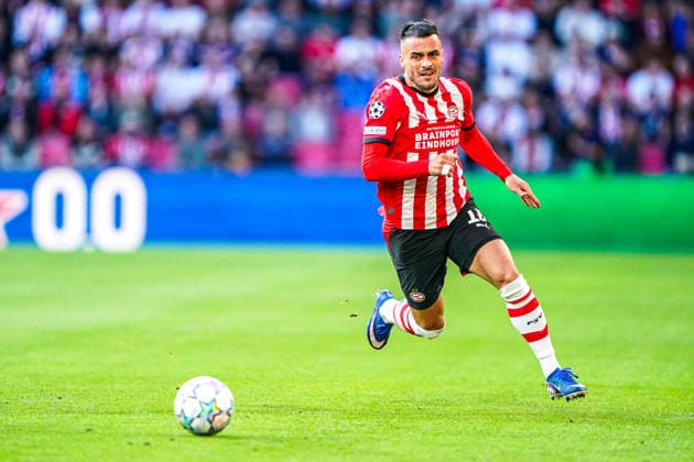 2026-09-10 PSV Eindhoven v Shaktar Donetsk - Champions League EINDHOVEN, NETHERLANDS - SEPTEMBER 10: Filip Kostic of PSV Eindhoven runs with the ball during the Champions League match between PSV Eindhoven and Shaktar Donetsk at Philips Stadion on September 10, 2026 in Eindhoven, Netherlands. Eindhoven Philips Stadion Netherlands Content not available for redistribution in The Netherlands directly or indirectly through any third parties. Copyright: xAndrexWeeningx