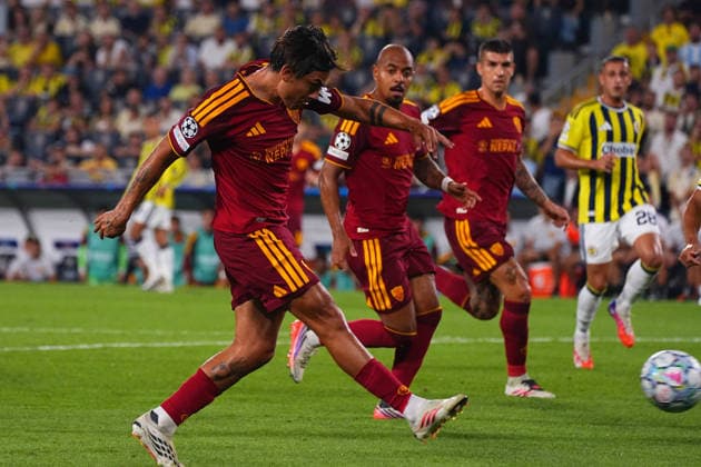 ISTANBUL, TURKEY - SEPTEMBER 10: Paulo Dybala of Roma during the UEFA Champions League 2026 27 first week match between Fenerbahce SK and Roma at Fenerbahce Chobani Stadiumi on September 10, 2026 in Istanbul, Turkey. Istanbul Kadikoy TURKEY Copyright: xSeskimphotox Fenerbahce-Roma-1009 (58)