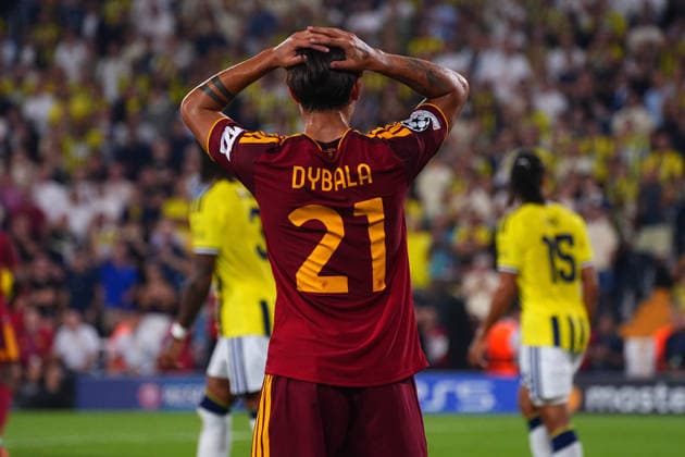 ISTANBUL, TURKEY - SEPTEMBER 10: Paulo Dybala of Roma during the UEFA Champions League 2026 27 first week match between Fenerbahce SK and Roma at Fenerbahce Chobani Stadiumi on September 10, 2026 in Istanbul, Turkey. Istanbul Kadikoy TURKEY Copyright: xSeskimphotox Fenerbahce-Roma-1009 (60)