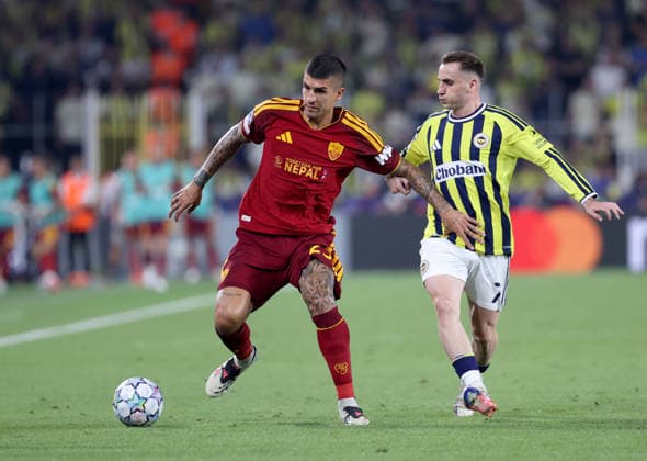 Fenerbahce v AS Roma - UEFA Champions League ISTANBUL, TURKIYE - SEPTEMBER 10: Fenerbahce s Kerem Akturkoglu (R) competes for the ball against Roma s Gianluca Mancini (23) during the UEFA Champions League 2026 27 league phase Matchday 1 match between Fenerbahce and Roma at Chobani Stadium in Istanbul, Turkiye, on September 10, 2026. Ali Atmaca Anadolu Istanbul Turkey. Editorial use only. Please get in touch for any other usage.  Copyright: x2026xAnadoluxAlixAtmacax