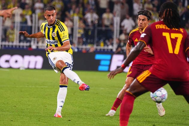 ISTANBUL, TURKEY - SEPTEMBER 10: Bartug Elmaz of Fenerbahce SK during the UEFA Champions League 2026 27 first week match between Fenerbahce SK and Roma at Fenerbahce Chobani Stadiumi on September 10, 2026 in Istanbul, Turkey. Istanbul Kadikoy TURKEY Copyright: xSeskimphotox Fenerbahce-Roma-1009 (67)