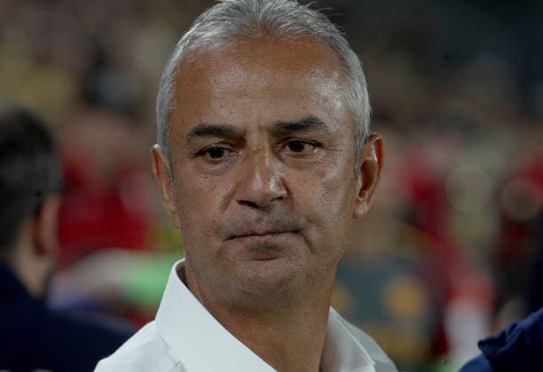 Fenerbahce v AS Roma - UEFA Champions League ISTANBUL, TURKIYE - SEPTEMBER 10: Fenerbahce head coach Ismail Kartal watches the UEFA Champions League match between Fenerbahce and Roma at Chobani Stadium in Istanbul, Turkiye, on September 10, 2026. Islam Yakut Anadolu Istanbul Turkey. Editorial use only. Please get in touch for any other usage.  Copyright: x2026xAnadoluxIslamxYakutx