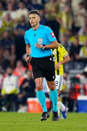 10.09 2026 - SOCCER - 2026 27 UEFA CHAMPIONS LEAGUE League Phase Fenerbahce SK v AS Roma Referee Jesus Gil Manzano of ESP is in action ISTANBUL Fenerbahce Sükrü Saracoglu Spor Kompleksi Istanbul TURKEY Copyright: xYagizxGurtugx xPsxImagesxYagizxGurtugx xPsxImagesx