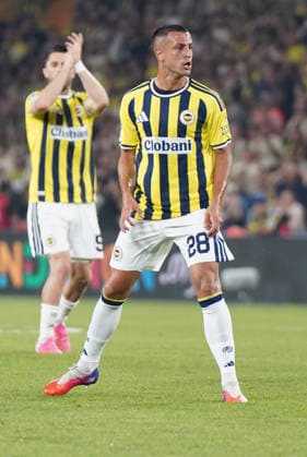 ISTANBUL, TURKEY - SEPTEMBER 10: Bartug Elmaz of Fenerbahce SK during the UEFA Champions League 2026 27 first week match between Fenerbahce SK and Roma at Fenerbahce Chobani Stadiumi on September 10, 2026 in Istanbul, Turkey. Istanbul Kadikoy TURKEY Copyright: xSeskimphotox Fenerbahce-Roma-1009 (103)