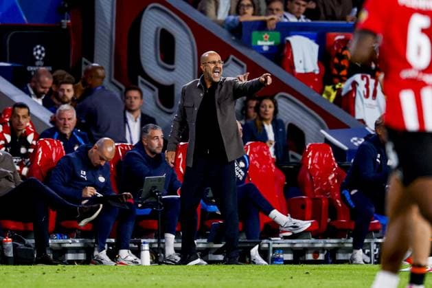 EINDHOVEN - PSV Eindhoven head coach Peter Bosz gestures during the UEFA Champions League match between PSV Eindhoven and Shakhtar Donetsk at the Philips Stadium on September 10, 2026 in Eindhoven, the Netherlands. MARCEL TER BALS ANP UEFA Champions League 2026 27 xVIxANPxSportx xMarcelxterxBalsxIVx 567927538 originalFilename: 567927538.jpg