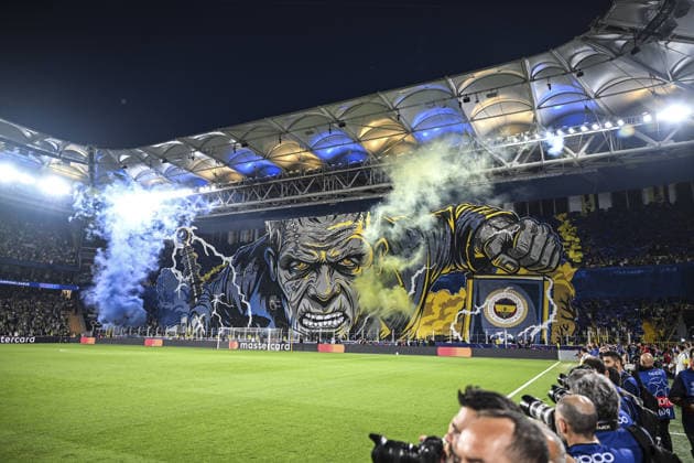 Fenerbahce v AS Roma - UEFA Champions League ISTANBUL, TURKIYE - SEPTEMBER 10: Fenerbahce supporters unfurl a giant banner in the stands prior to the UEFA Champions League match between Fenerbahce and AS Roma at Chobani Stadium in Istanbul, Turkiye on September 10, 2026. Agit Erdi Ulukaya Anadolu Istanbul Turkey. Editorial use only. Please get in touch for any other usage.  Copyright: x2026xAnadoluxAgitxErdixUlukayax