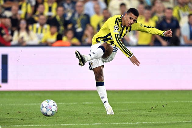 Fenerbahce v AS Roma - UEFA Champions League ISTANBUL, TURKIYE - SEPTEMBER 10: Fenerbahce s Mason Greenwood (11) in action during the UEFA Champions League 2026 27 league phase Matchday 1 match between Fenerbahce and Roma at Chobani Stadium in Istanbul, Turkiye, on September 10, 2026. Serhat Cagdas Anadolu Istanbul Turkey. Editorial use only. Please get in touch for any other usage.  Copyright: x2026xAnadoluxSerhatxCagdasx
