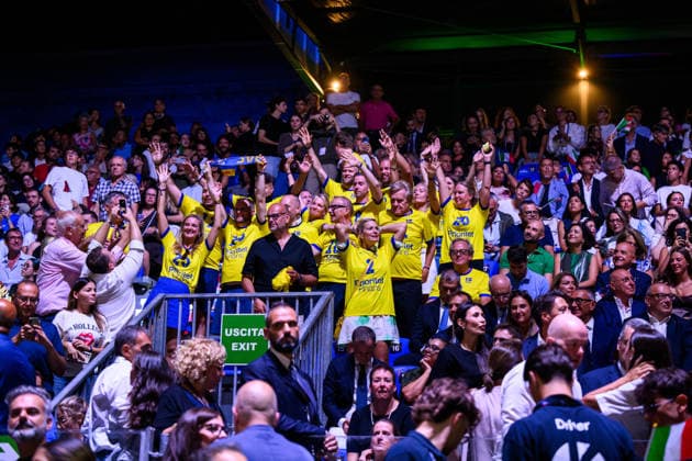 260910 Swedish fans during the CEV EuroVolley 2026 group stage volleyball match between Italy and Sweden on September 10, 2026 in Naples. Photo by Domenico Cippitelli. BILDBYRAN COP 18 XY0128 volleyball volleyball volleyball European Championship Italy Sweden CEV EuroVolley 2026 Italy Sweden BBENG European Championship audience  Copyright: DomenicoxCippitelli BB260910BB491