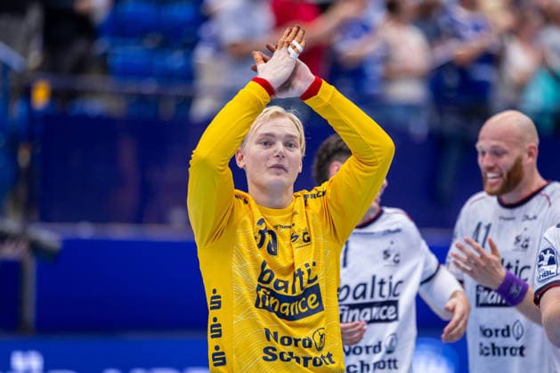 Simon Moeller of SG Flensburg Handewitt, 30, celebrates after the 30–39 victory. GER, TBV Lemgo Lippe vs. SG Flensburg Handewitt, Handball, 1st Bundesliga, Matchday 4, 2026–2027 season, September 10, 2026, GER, TBV Lemgo Lippe vs. SG Flensburg Handewitt, Handball, 1st Bundesliga, Matchday 4, 2026–2027 season, September 10, 2026, Lemgo Copyright: xEibner-Pressefoto JanxRollingerx EP_JSK
