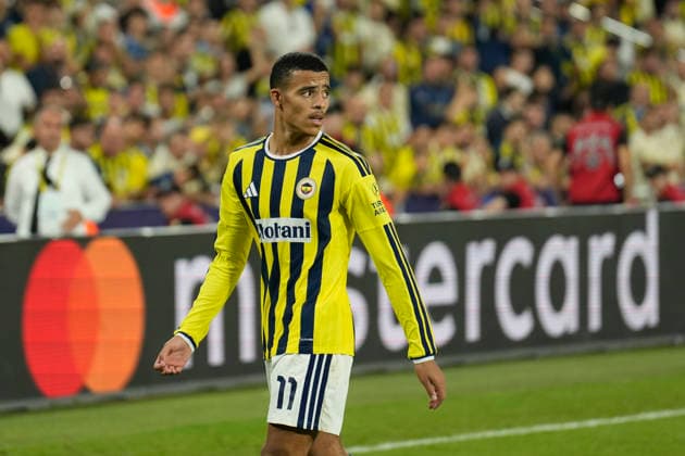 September 10, 2026, Kadikoy, Istanbul, Turkey: Mason Greenwood (C) of Fenerbahce looks on during the UEFA Champions League - League Phase, Matchday 1 - football match between Fenerbahce and AS Roma at Sukru Saracoglu Stadium in Istanbul, Turkey, on September 10, 2026. Kadikoy Turkey - ZUMAu194 20260910_zip_u194_042 Copyright: xTolgaxUluturkx