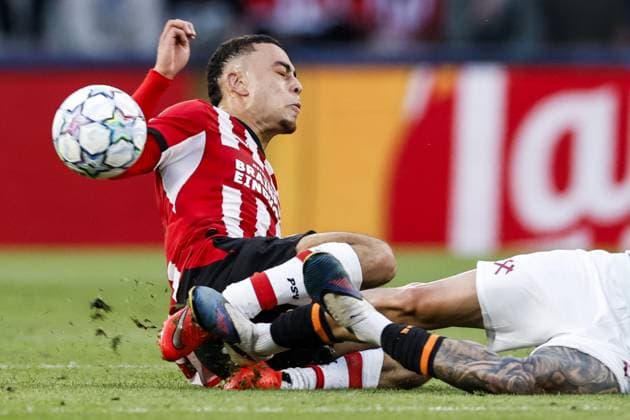 EINDHOVEN - (lr) Sergino Dest of PSV Eindhoven, Marlon Gomes of FC Shakhtar Donetsk during the UEFA Champions League match between PSV Eindhoven and Shakhtar Donetsk at the Philips Stadium on 10 September 2026 in Eindhoven, the Netherlands. MAURICE VAN STEEN ANP xVIxANPxSportx xxANPxIVx 567930755 originalFilename: 567930755.jpg