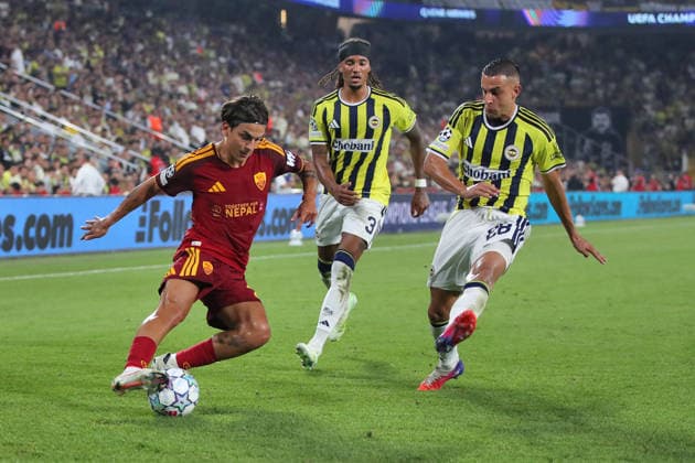 IPA88366888 - September 10, 2026 Champions League: Fenerbahçe vs. Roma In the photo: Dybala (Photo by Gino Mancini)  Copyright: xGinoxMancini IPAxSportx xx IPA88366888