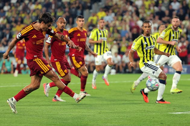 2026-09-10 Fenerbahce SK v AS Roma - UEFA Champions League 2026 27 League Phase MD1 ISTANBUL, TURKEY - SEPTEMBER 10: Paulo Dybala of AS Roma during the UEFA Champions League 2026 27 League Phase MD1 match between Fenerbahce SK and AS Roma at Sukru Saracoglu Stadium on September 10, 2026 in Istanbul, Turkey. (Photo by BSR Agency) Istanbul Turkey Content not available for redistribution in The Netherlands directly or indirectly through any third parties. Copyright: xBSRxAgencyx