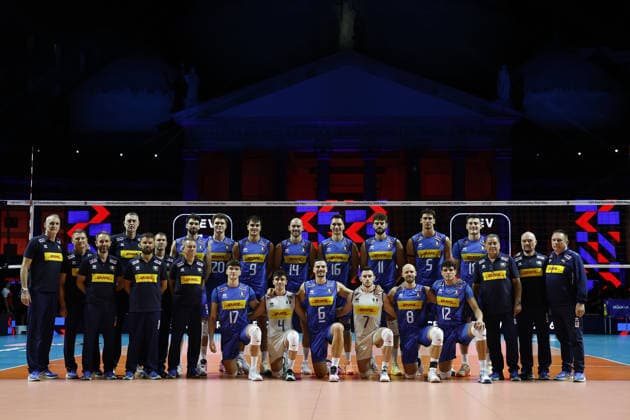 IPA88366900 - Team Italy posed for a photo before the opening match of the CEV Enel EuroVolley 2026 between Italy and Sweden at Piazza del Plebiscito on September 10, 2026, in Naples, Italy.  Copyright: xRichardxMorgano IPAxSportx xx IPA88366900