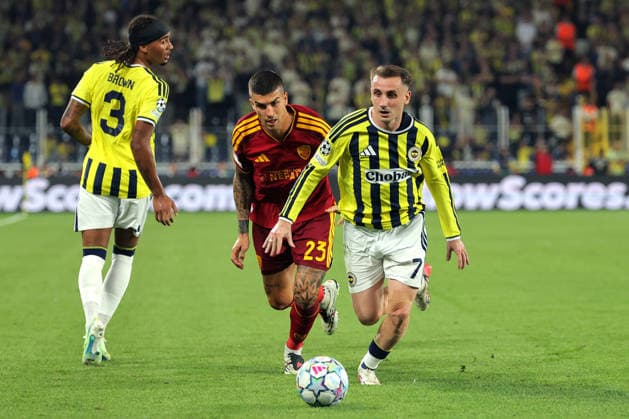 2026-09-10 Fenerbahce SK v AS Roma - UEFA Champions League 2026 27 League Phase MD1 ISTANBUL, TURKEY - SEPTEMBER 10: Archie Brown of Fenerbahce, Gianluca Mancini of AS Roma, Kerem Akturkoglu of Fenerbahce during the UEFA Champions League 2026 27 League Phase MD1 match between Fenerbahce SK and AS Roma at Sukru Saracoglu Stadium on September 10, 2026 in Istanbul, Turkey. (Photo by BSR Agency) Istanbul Turkey Content not available for redistribution in The Netherlands directly or indirectly through any third parties. Copyright: xBSRxAgencyx