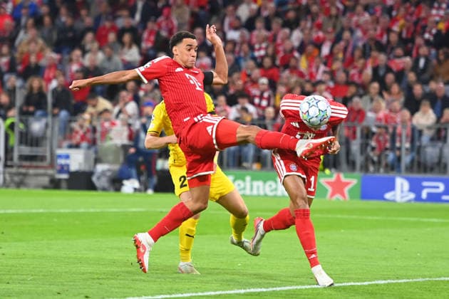 Jamal MUSIALA, Bayern Munich, and Luis DIAZ, Bayern Munich: Scoring opportunity, action, penalty area play—soccer, Champions League, 2026–27 season, group stage: FC Bayern Munich vs. Bodø Glimt on September 10, 2026 Â