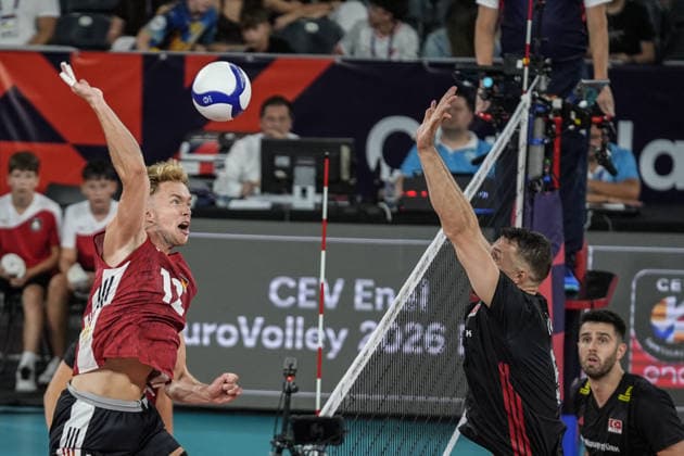 Turkiye v Germany - CEV EuroVolley 2026 Men CLUJ-NAPOCA, ROMANIA - SEPTEMBER 10: Anton Brehme (L) of Germany in action during of the CEV EuroVolley 2026 match between Turkiye and Germany at the BTarena in Cluj-Napoca, Romania, on September 10, 2026. Osmancan Gurdogan Anadolu Cluj-Napoca Romania. Editorial use only. Please get in touch for any other usage.  Copyright: x2026xAnadoluxOsmancanxGurdoganx